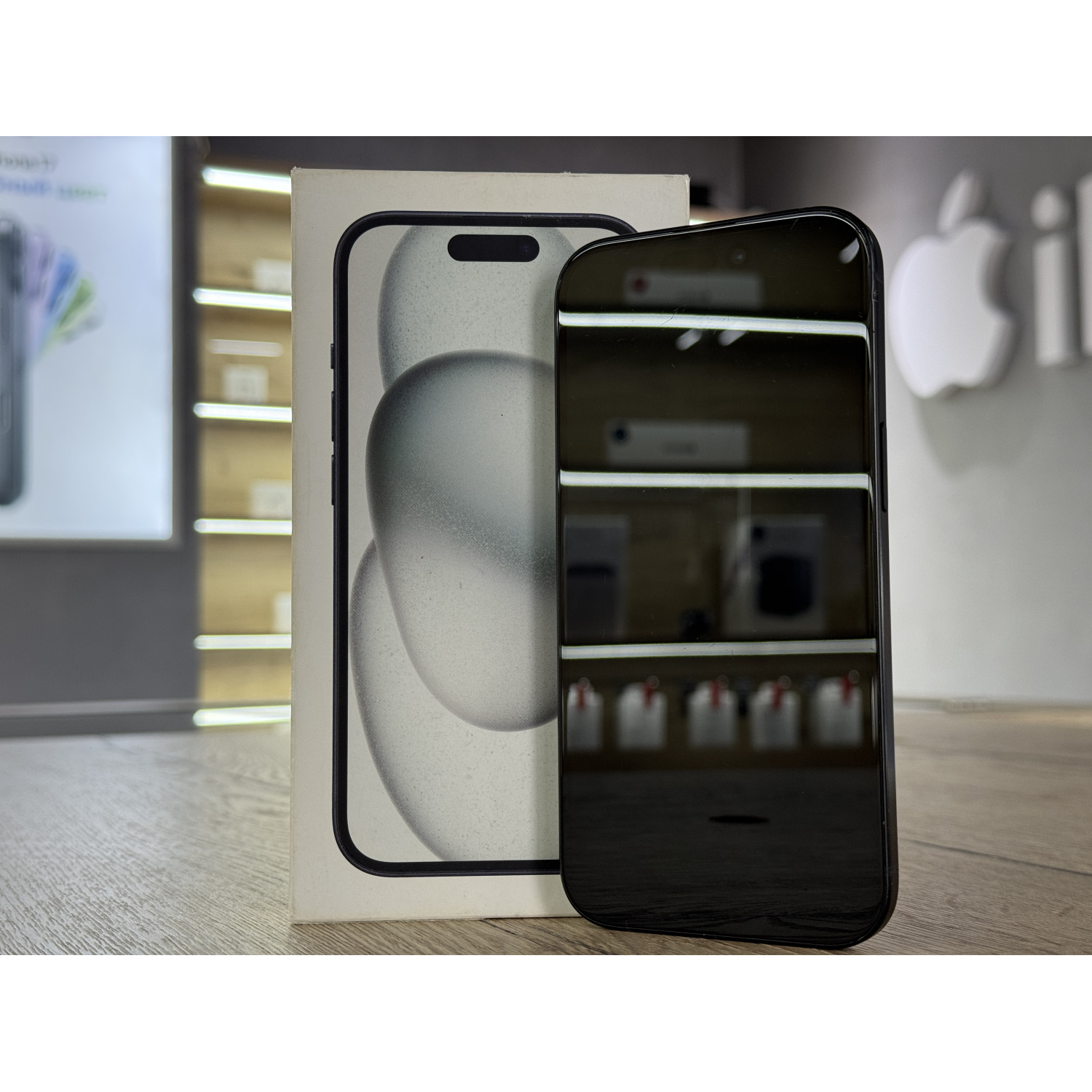 Apple iPhone 15 256 ГБ Черный Б/У