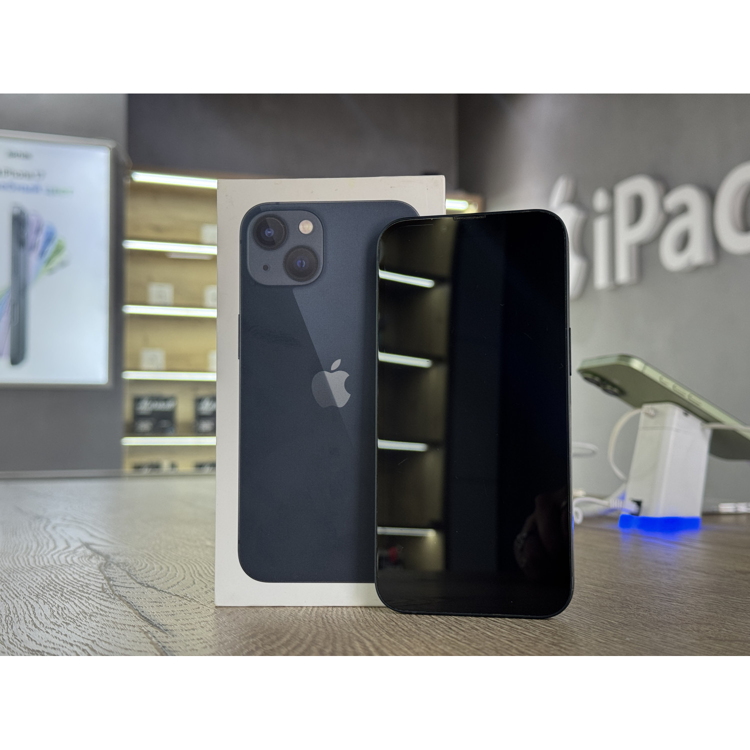 Apple iPhone 13 128Gb Темная ночь Б/У 