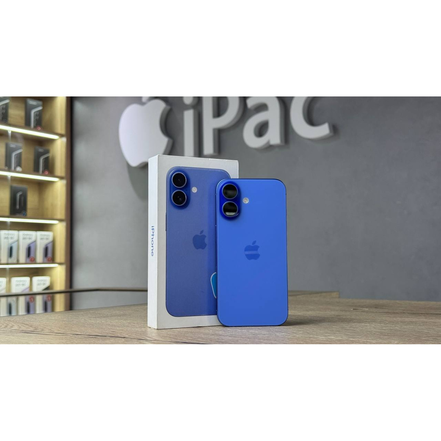 Apple iPhone 16 128gb Ультрамарин Б\У class=