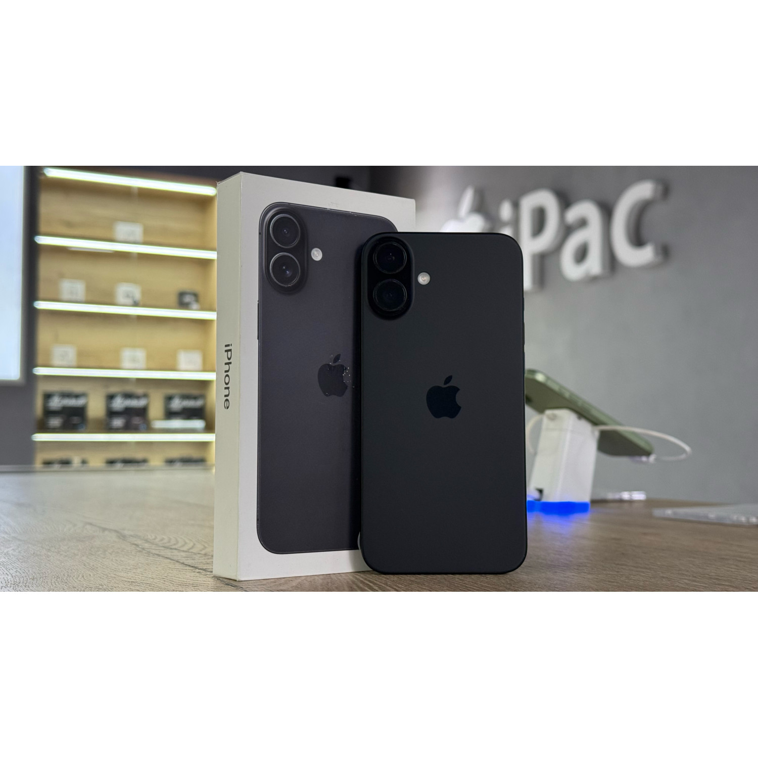 Apple iPhone 16 Plus 256Gb Черный Б\У class=
